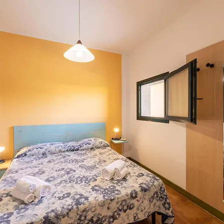 Apartment Stylish Mirti Bianchi B4-4 Pers 1 Bedap *