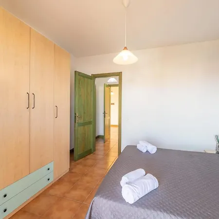 Apartment Stylish Mirti Bianchi B4-4 Pers 1 Bedap Santa Teresa Gallura